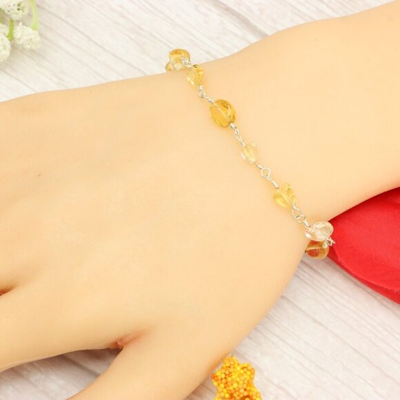 "Trendy Handmade Bracelet – A Thoughtful Gift for Girls & Women | UNVRC1392 - Picture 1 of 10